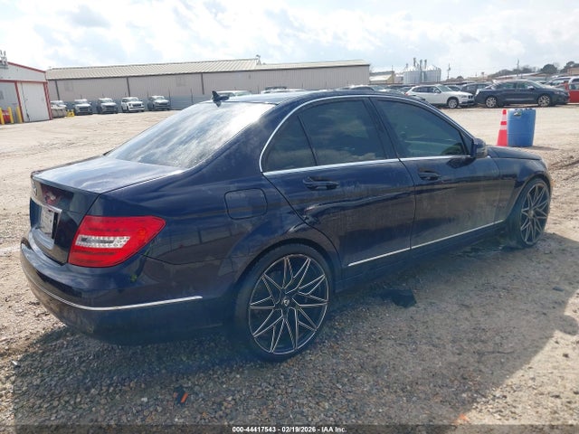 Aukcja sprzedaży 2013 Mercedes-benz C 250 Luxury, vin: WDDGF4HB8DR271289, numer aukcji: 44417543