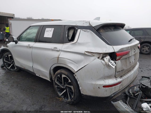 2022 MITSUBISHI OUTLANDER JA4J4UA86NZ011019 Photo 2