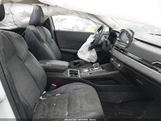 2022 MITSUBISHI OUTLANDER JA4J4UA86NZ011019 Photo 4