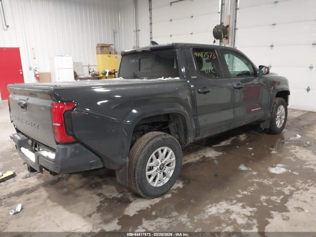 2024 TOYOTA TACOMA 3TMLB5JN4RM054524 Photo 3
