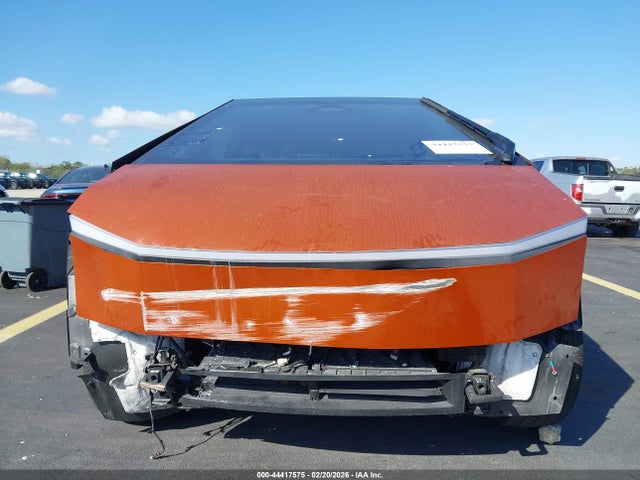 2024 Tesla Cybertruck All-wheel Drive მანქანა იყიდება აუქციონზე, vin: 7G2CEHED6RA050130, აუქციონის ნომერი: 44417575
