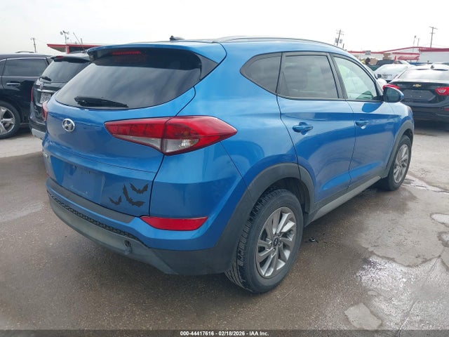 KM8J33A44HU335681 Hyundai TUCSON SE