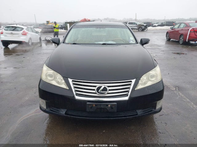 44417640 :رقم المزاد ، JTHBK1EG7B2430970 vin ، 2011 Lexus Es 350 مزاد بيع
