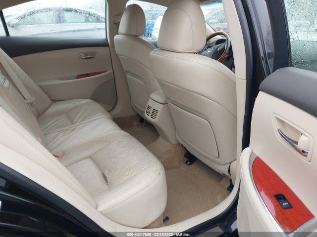 44417640 :رقم المزاد ، JTHBK1EG7B2430970 vin ، 2011 Lexus Es 350 مزاد بيع