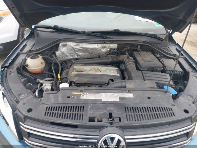 WVGRV7AX4HW501927 Volkswagen Tiguan 2.0t Wolfsburg Edition