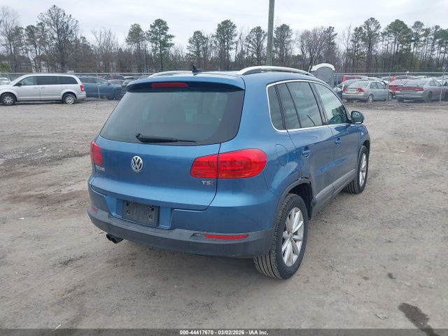 WVGRV7AX4HW501927 Volkswagen Tiguan 2.0t Wolfsburg Edition