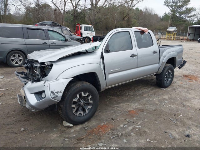 5TFJU4GN0FX070096 Toyota Tacoma Prerunner V6