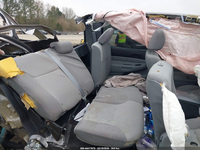 5TFJU4GN0FX070096 Toyota Tacoma Prerunner V6