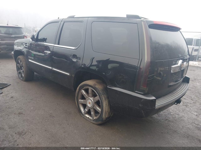 2014 CADILLAC ESCALADE 1GYS3BEF1ER136272 Photo 2