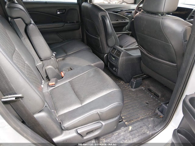 5FNYF7H95KB004174 Honda Passport Touring
