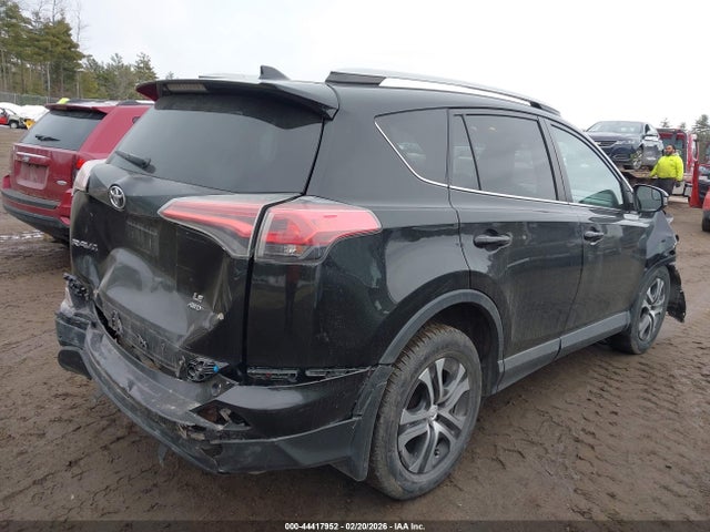 Toyota RAV4 LE 2017 2T3BFREV4HW545500 Image 4
