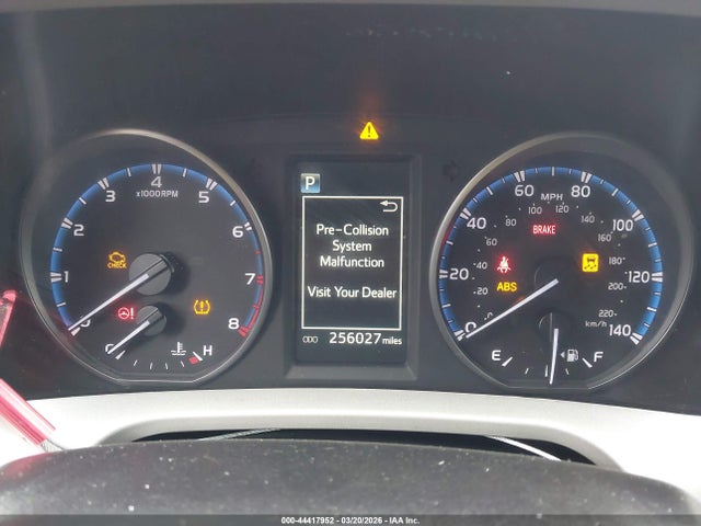 Toyota RAV4 LE 2017 2T3BFREV4HW545500 Image 7