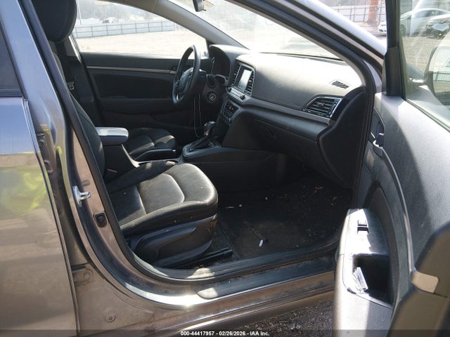 5NPD84LF6JH379835 Hyundai ELANTRA SEL