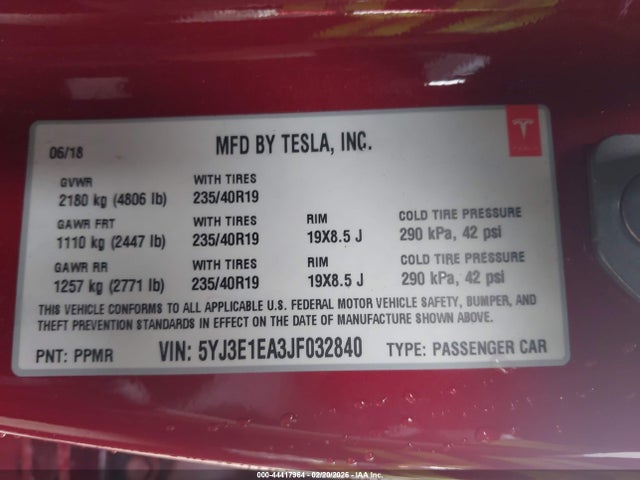 44417964 :رقم المزاد ، 5YJ3E1EA3JF032840 vin ، 2018 Tesla Model 3 مزاد بيع