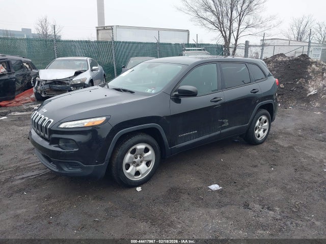 1C4PJLAB5GW114077 Jeep Cherokee Sport