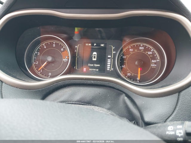 1C4PJLAB5GW114077 Jeep Cherokee Sport