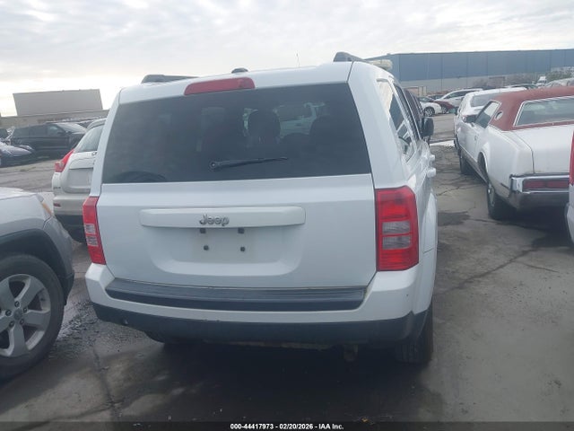 1C4NJPBAXHD120751 Jeep Patriot Sport Fwd
