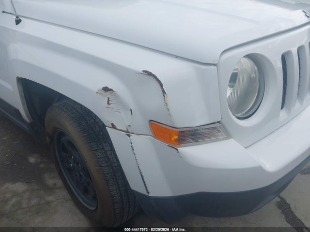 1C4NJPBAXHD120751 Jeep Patriot Sport Fwd