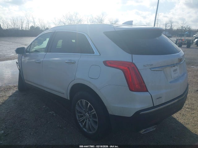 2019 CADILLAC XT5 1GYKNDRS6KZ270137 Photo 2