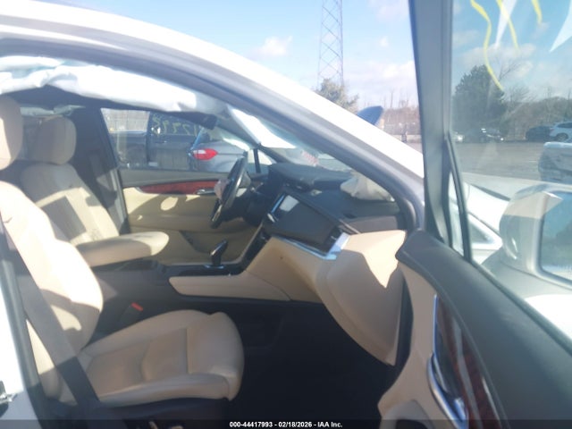2019 CADILLAC XT5 1GYKNDRS6KZ270137 Photo 4