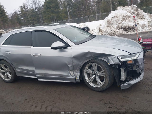 WA1BVBF1XND016609 Audi Q8 Premium Plus 55 Tfsi Quattro Tiptronic