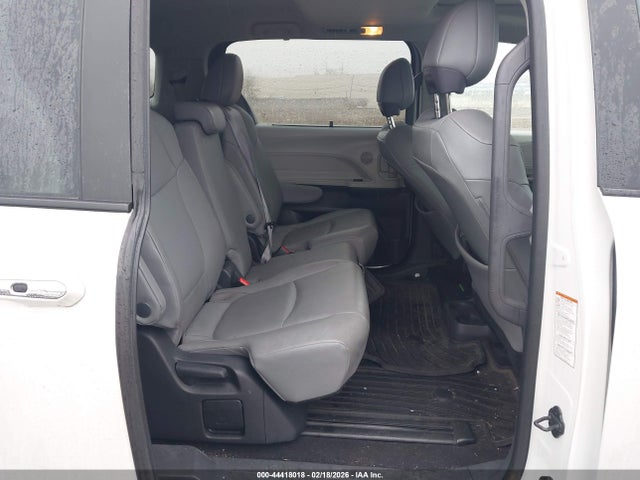 2022 TOYOTA SIENNA 5TDYRKEC0NS091914 Photo 7