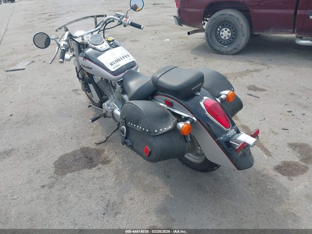2004 HONDA VT750 JH2RC50304K010339 Photo 2