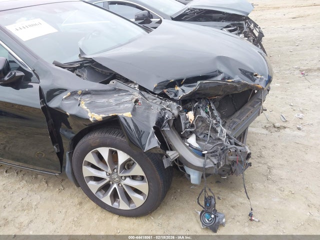 2014 Honda Accord Ex-l მანქანა იყიდება აუქციონზე, vin: 1HGCT1B84EA000082, აუქციონის ნომერი: 44418061