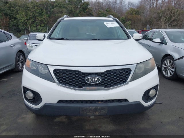 2011 Kia Sorento Ex V6 მანქანა იყიდება აუქციონზე, vin: 5XYKUDA20BG011985, აუქციონის ნომერი: 44418111
