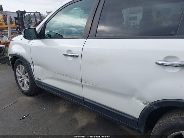 2011 Kia Sorento Ex V6 მანქანა იყიდება აუქციონზე, vin: 5XYKUDA20BG011985, აუქციონის ნომერი: 44418111