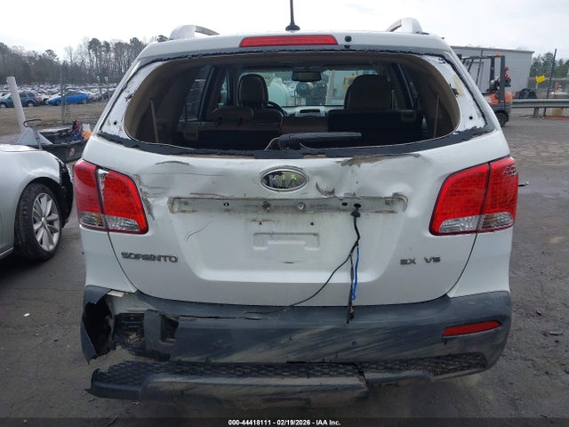 2011 Kia Sorento Ex V6 მანქანა იყიდება აუქციონზე, vin: 5XYKUDA20BG011985, აუქციონის ნომერი: 44418111