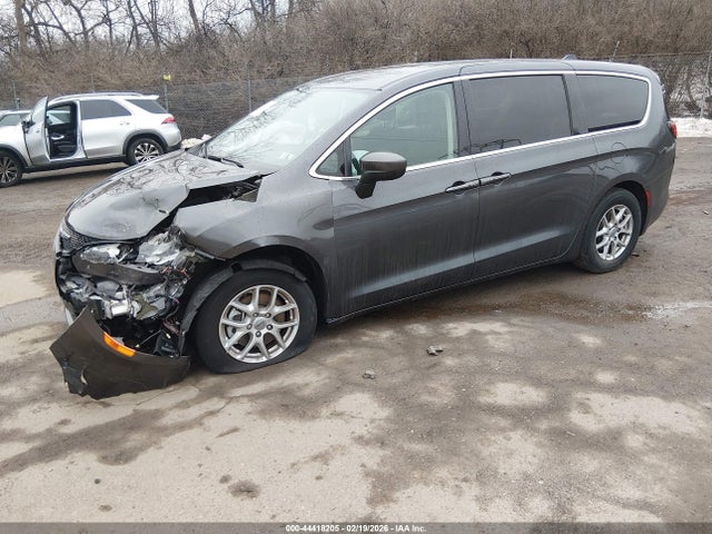 Продажа на аукционе авто 2022 Chrysler Voyager Lx, vin: 2C4RC1CG4NR157203, номер лота: 44418205