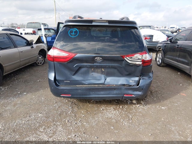 Toyota Sienna Xle 8 Passenger 2017 5TDYZ3DC4HS891675 Image 6