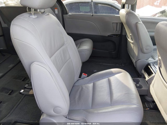 Toyota Sienna Xle 8 Passenger 2017 5TDYZ3DC4HS891675 Image 8
