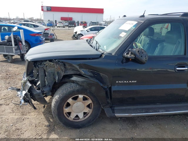 Auction sale of the 2004 Cadillac Escalade Standard, vin: 1GYEC63TX4R249133, lot number: 44418220