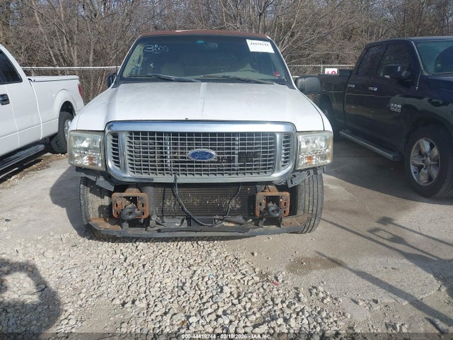44418244 :رقم المزاد ، 1FMNU42S8YEA13993 vin ، 2000 Ford Excursion Limited مزاد بيع