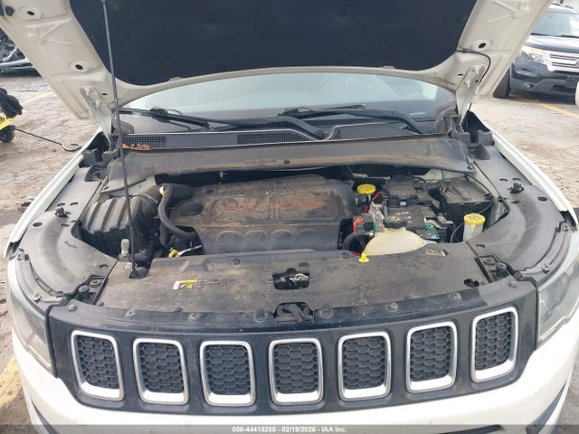 Продажа на аукционе авто 2018 Jeep Compass Latitude Fwd, vin: 3C4NJCBB2JT410872, номер лота: 44418255