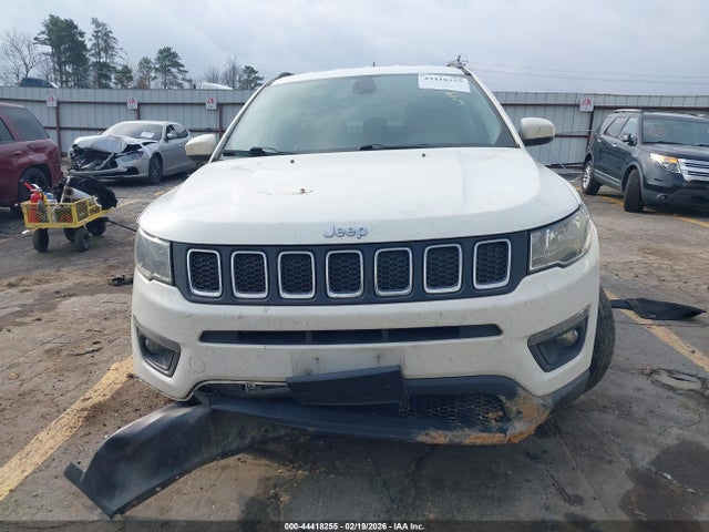 Продажа на аукционе авто 2018 Jeep Compass Latitude Fwd, vin: 3C4NJCBB2JT410872, номер лота: 44418255