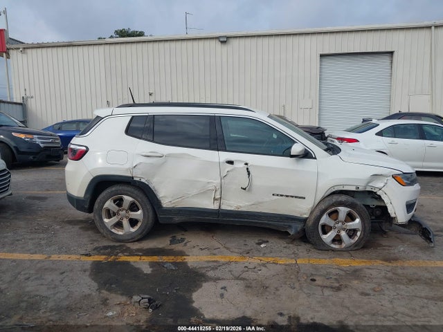 Продажа на аукционе авто 2018 Jeep Compass Latitude Fwd, vin: 3C4NJCBB2JT410872, номер лота: 44418255