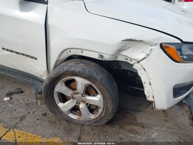 Продажа на аукционе авто 2018 Jeep Compass Latitude Fwd, vin: 3C4NJCBB2JT410872, номер лота: 44418255