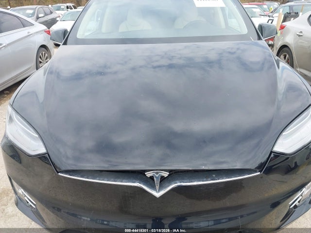2019 TESLA MODEL X 5YJXCDE22KF180206 Photo 9