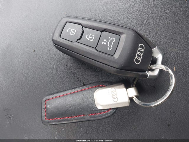 Продаж на аукціоні авто 2025 Audi All-new Q5 Premium Plus Tfsi Quattro S Tronic, vin: WA12AAGU3S2008809, номер лоту: 44418313