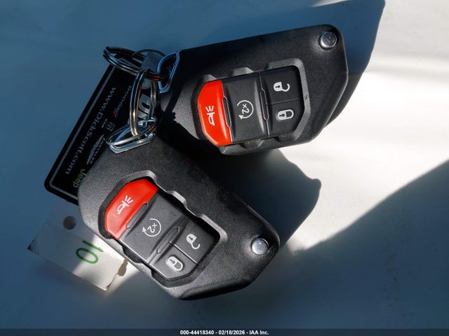 44418340 :رقم المزاد ، 1C4JJXP61PW555888 vin ، 2023 Jeep Wrangler 4xe Sahara 4x4 مزاد بيع