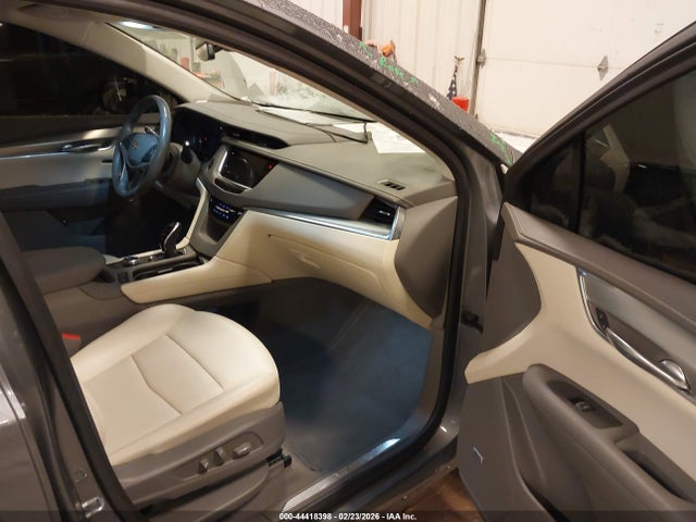 2022 CADILLAC XT5 1GYKNDR40NZ128078 Photo 4