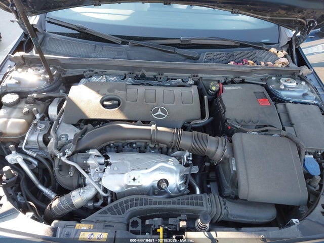 44418451 :رقم المزاد ، W1K3G4EB2MJ255040 vin ، 2021 Mercedes-benz A 220 مزاد بيع