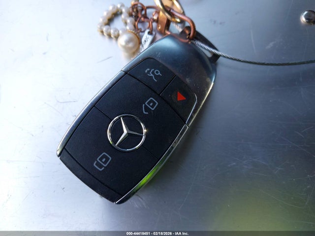 44418451 :رقم المزاد ، W1K3G4EB2MJ255040 vin ، 2021 Mercedes-benz A 220 مزاد بيع