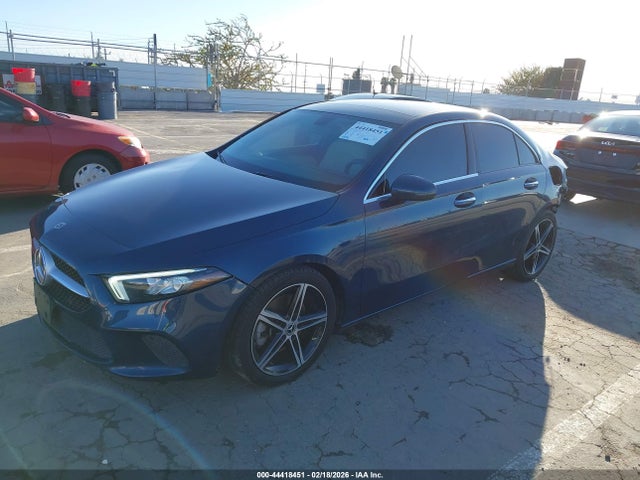 44418451 :رقم المزاد ، W1K3G4EB2MJ255040 vin ، 2021 Mercedes-benz A 220 مزاد بيع
