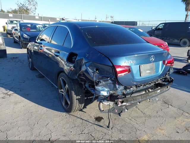44418451 :رقم المزاد ، W1K3G4EB2MJ255040 vin ، 2021 Mercedes-benz A 220 مزاد بيع