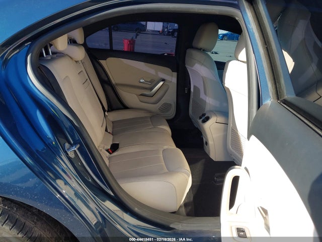 44418451 :رقم المزاد ، W1K3G4EB2MJ255040 vin ، 2021 Mercedes-benz A 220 مزاد بيع