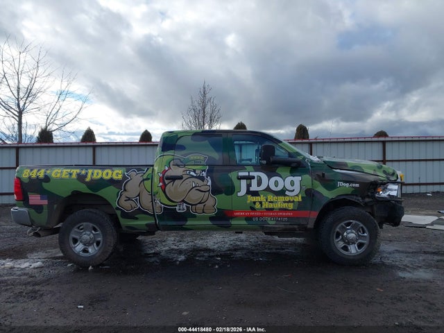 3C6UR5CL7JG342379 RAM 2500 Tradesman 4x4 6&#039;4 Box
